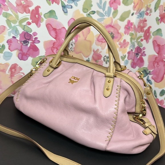 💯Authentic MCM Leather Two-way Handbag🍀 - Picture 15 of 17